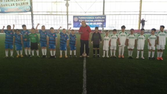 İlkokullar Arası 23 Nisan Halı Saha Futbol Turnuvası Başarıyla Tamamlandı