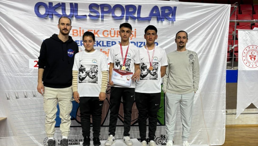 Burdur Gençlik ve Spor İl Müdürlüğü Bilek Güreşi Bölge Finalleri'nde İlçemizden Büyük Başarı