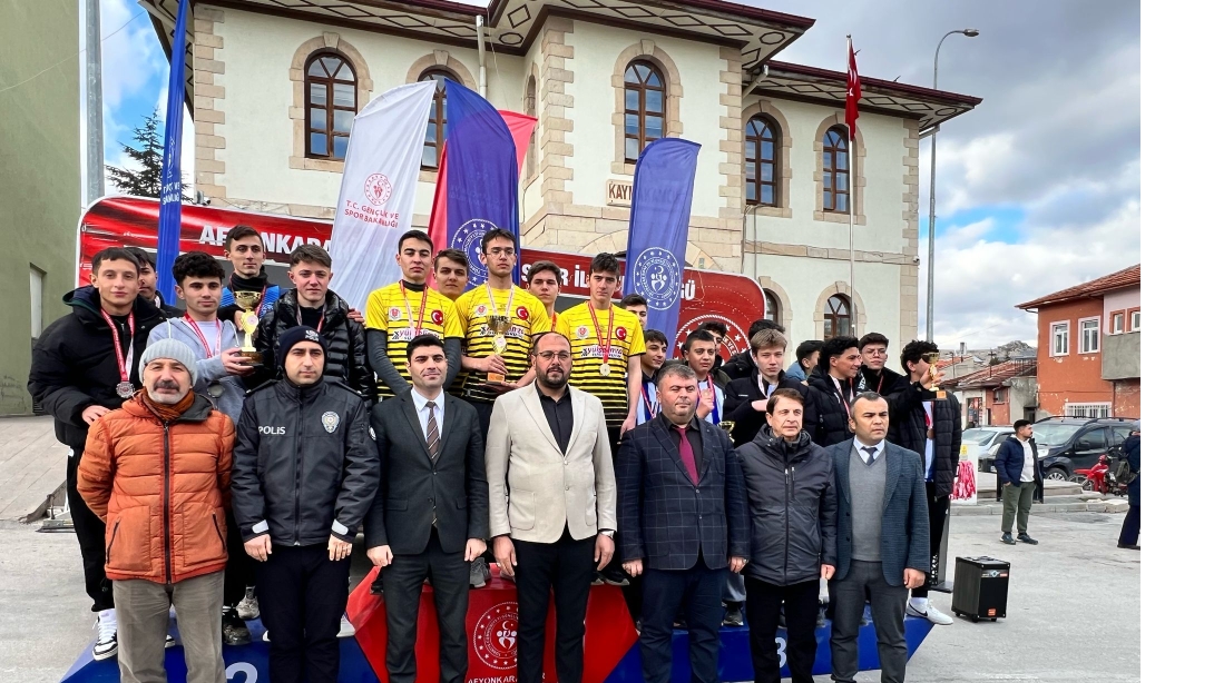 Afyonkarahisar Gençlik Ve Spor İl Müdürlüğü Okul Sporları Oryantiring İl Finallerinde İlçemiz Sandıklı A.İ.H.L. Fen Ve Sosyal Bilimler Proje Okulundan Büyük Başarı. 